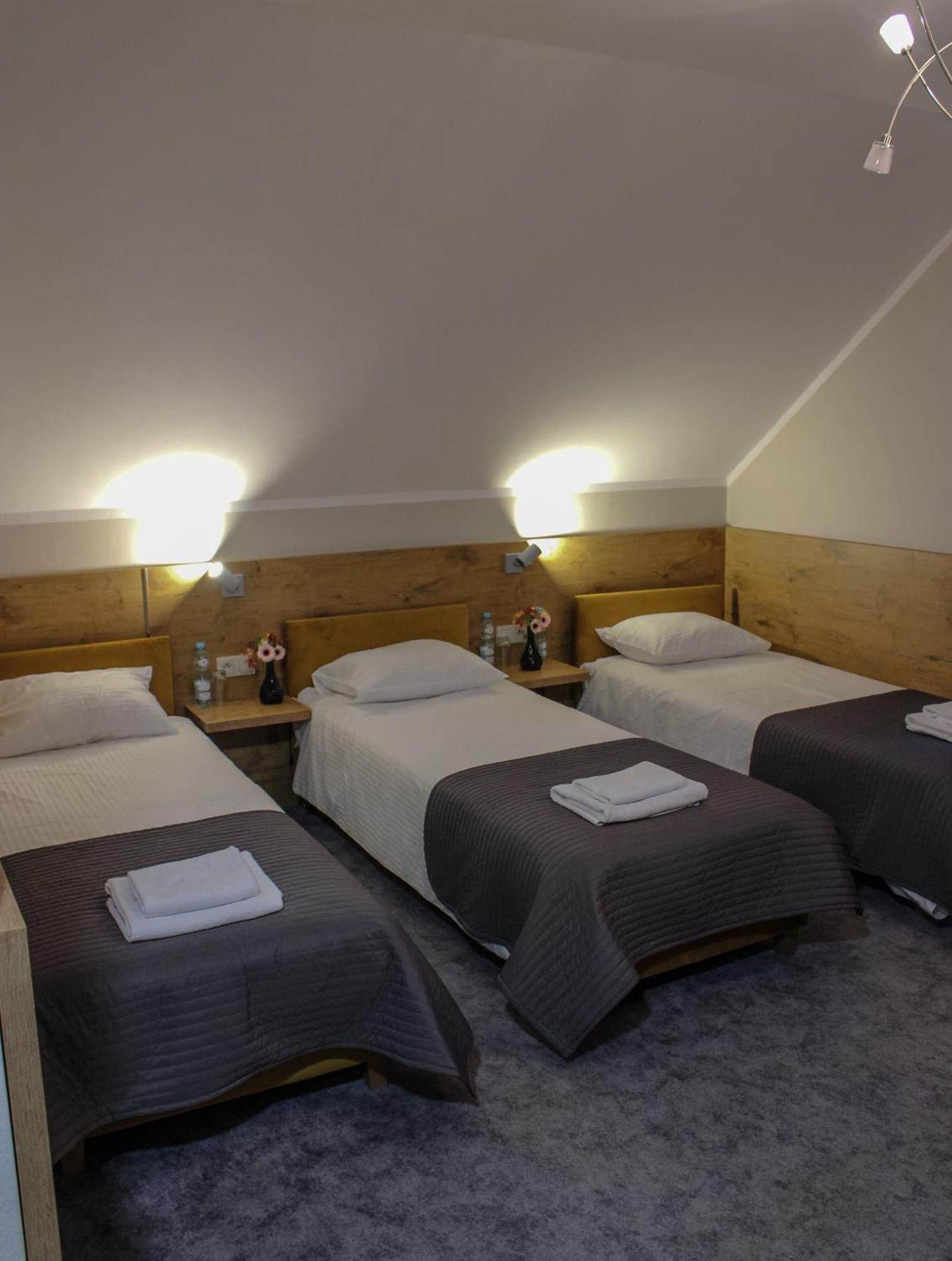 Hotel Regina Radom Esterno foto